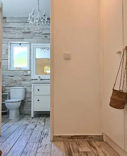 O Canto Da Parra - Hot Jacuzzi - Swimming Pool - Wifi - By Bedzy Willa Gale (Albufeira)