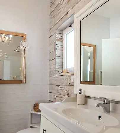 빌라 O Canto Da Parra - Hot Jacuzzi - Swimming Pool - Wifi - By Bedzy Gale (Albufeira)