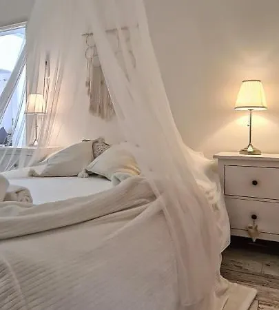 O Canto Da Parra - Hot Jacuzzi - Swimming Pool - Wifi - By Bedzy Gale (Albufeira)